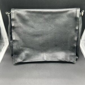El Portal Soft Black Leather Flap Messenger Bag 15” Replacement Strap Needed